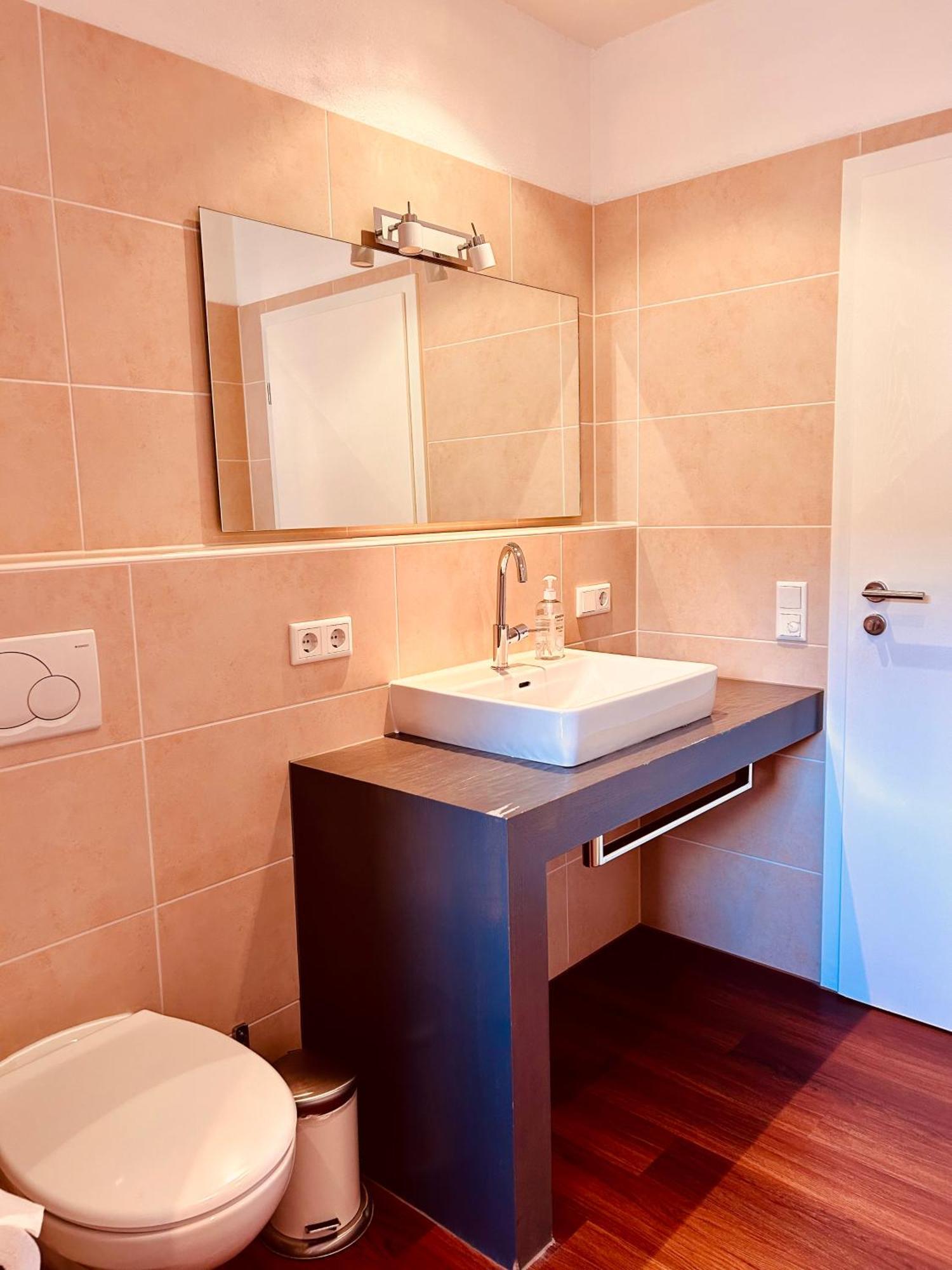 Apartments Maxim รูสท์ ภายนอก รูปภาพ